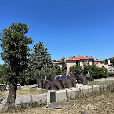 Apartman Saturnia House *